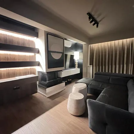 Cleopatra Center Luxury E2 Maisonette Volos